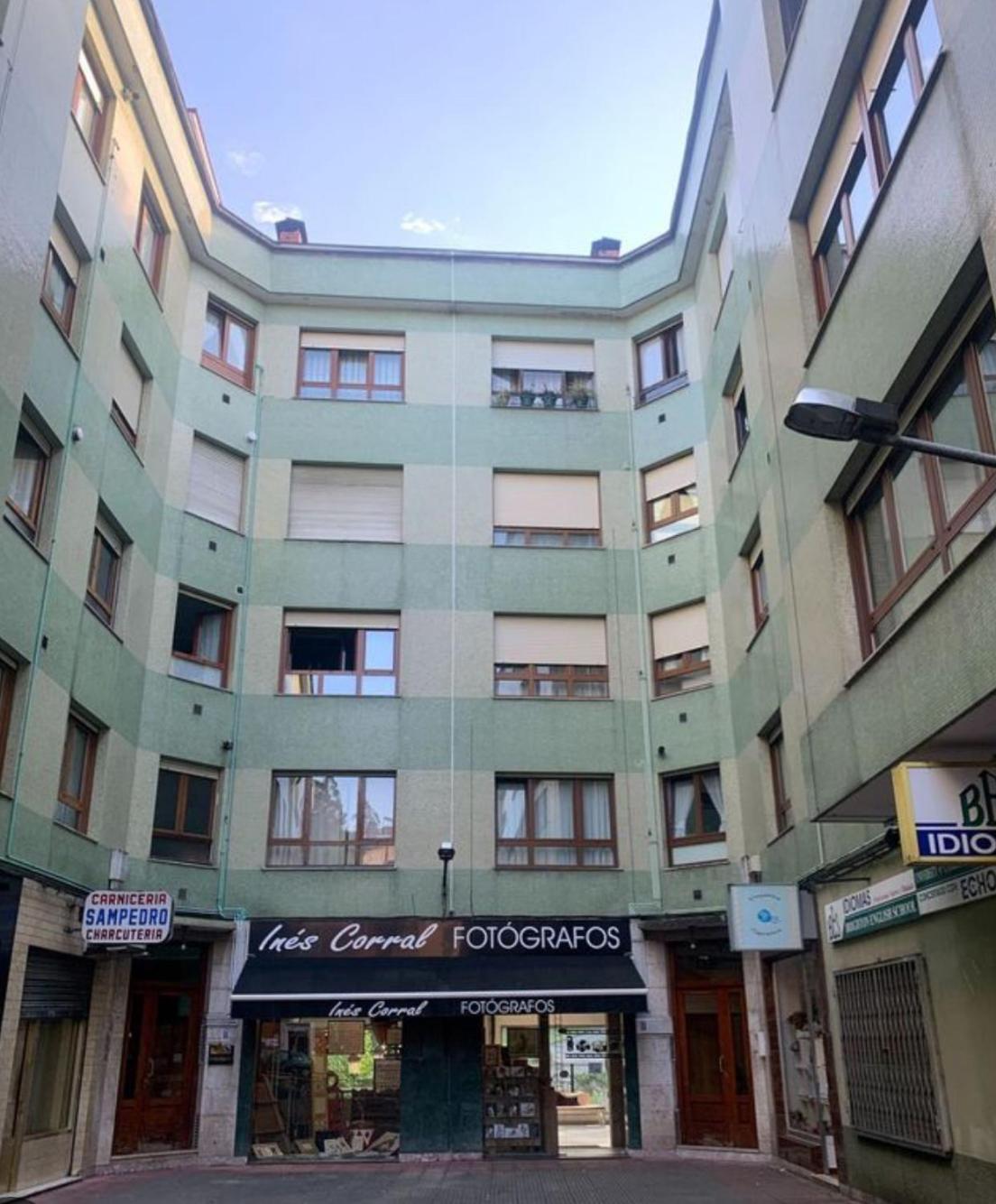 Itos Flats Infiesto Apartment Bagian luar foto